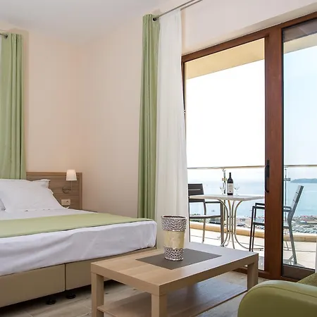 Hotel Belvedere Becici 4*
