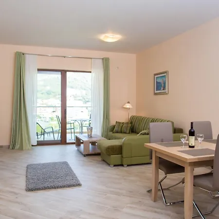 Ξενοδοχείο Belvedere Becici 4*