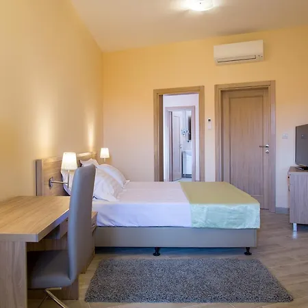 Hotel Belvedere Becici 4*